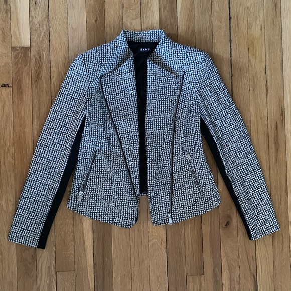 DKNY Asymmetrical Black and White jacket NWT - Picture 1 of 8